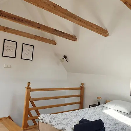 Studio Ix - Wyscigi Apartment